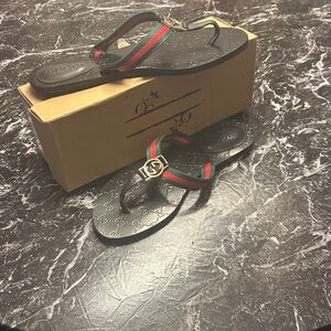 Gucci Black and Green Sandals